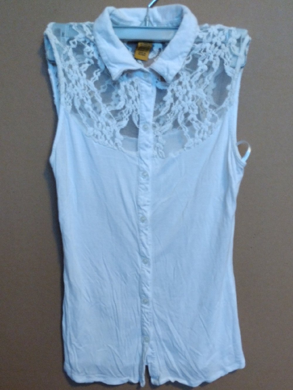 Finesse White Sleeveless Lace Yoke Button-Front Blouse